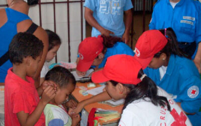 Se parte del equipo de voluntarios de la Cruz Roja de la Juventud